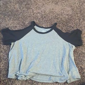 Shoulder cut tee